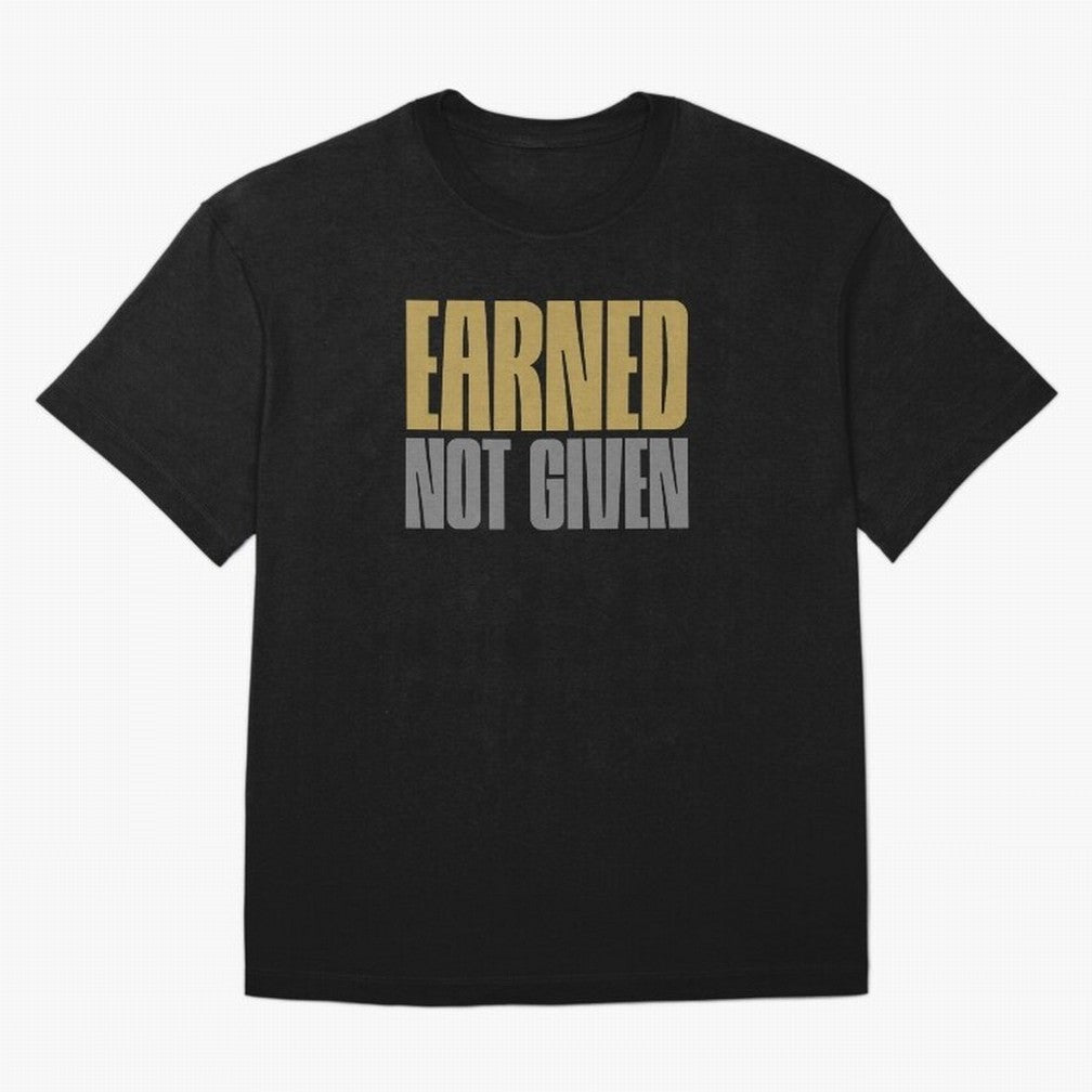 Earned not given Oversized T-Shirt Fuel FIFA World Cup 2026 Group Stage for Fans of CR7 and Argentina and Brazil, Bringing Worldwide Fan Energy, Dramatic Goals, Stadium Lights and Championship Celebrations; Ideal for Fans Who Follow Messi,