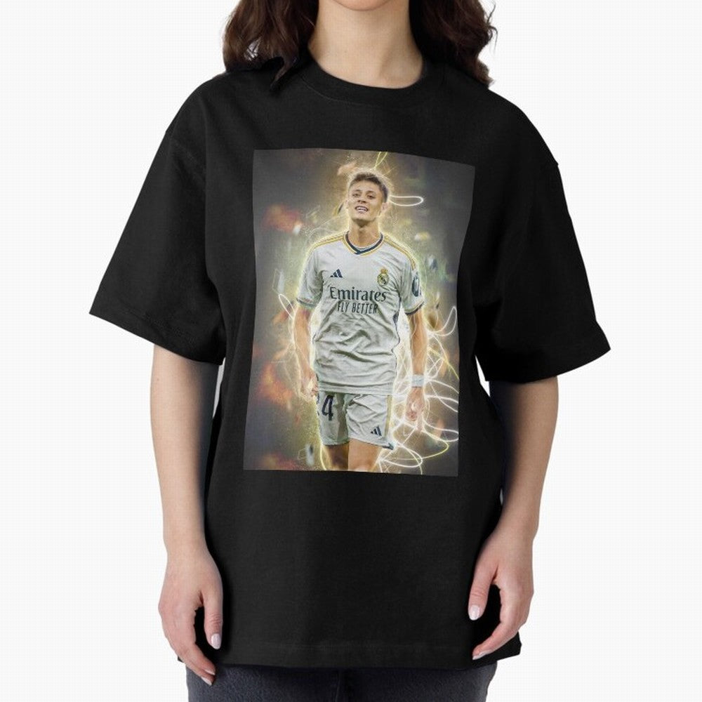 Arda Guler Oversized T-Shirt Get Ready for Global Football Passion for FIFA World Cup 2026, Highlighting Mbappe, France, Sports Nostalgia, International Competition, Famous Players and Unforgettable Victories; Built for Supporters Chasing Trophy