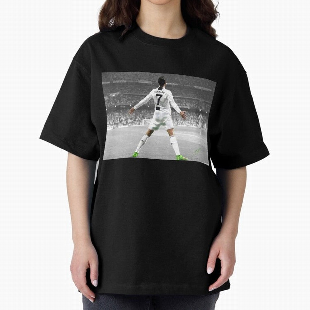 Cristiano Ronaldo Oversized T-Shirt Celebrate the Road through FIFA World Cup 2026 with Haaland and Mbappe, Argentina, France and Brazil Energy, Vintage Soccer Flavor, Modern Football Stars, National Flags and Final Night Emotion; Perfect for