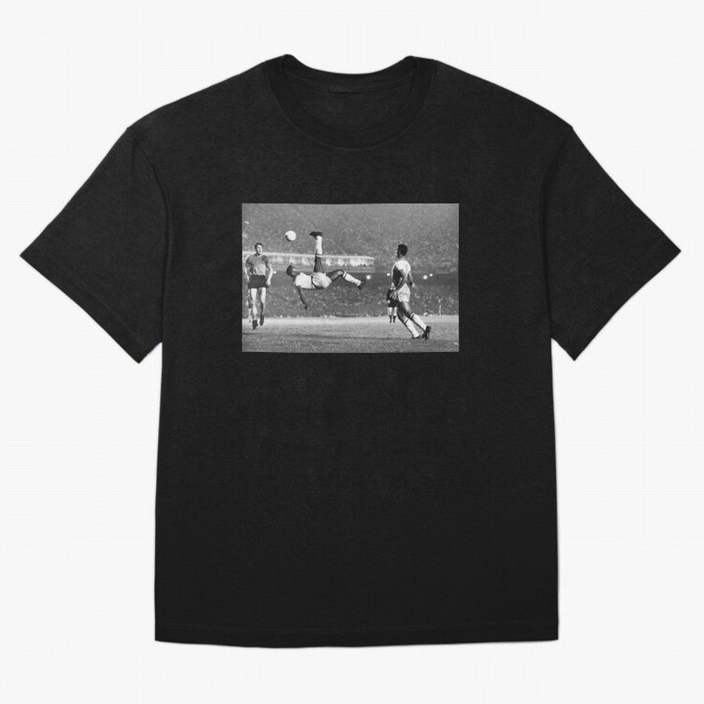 PELE LEGENDARY BICYCLE KICK BLACK AND WHITE5 Oversized T-Shirt Celebrate Golden Goal Energy in FIFA World Cup 2026 USA Canada Mexico for Fans of Messi, CR7 and Mbappe and Spain, Bringing Supporter Pride, Iconic Celebrations, Legendary Names and