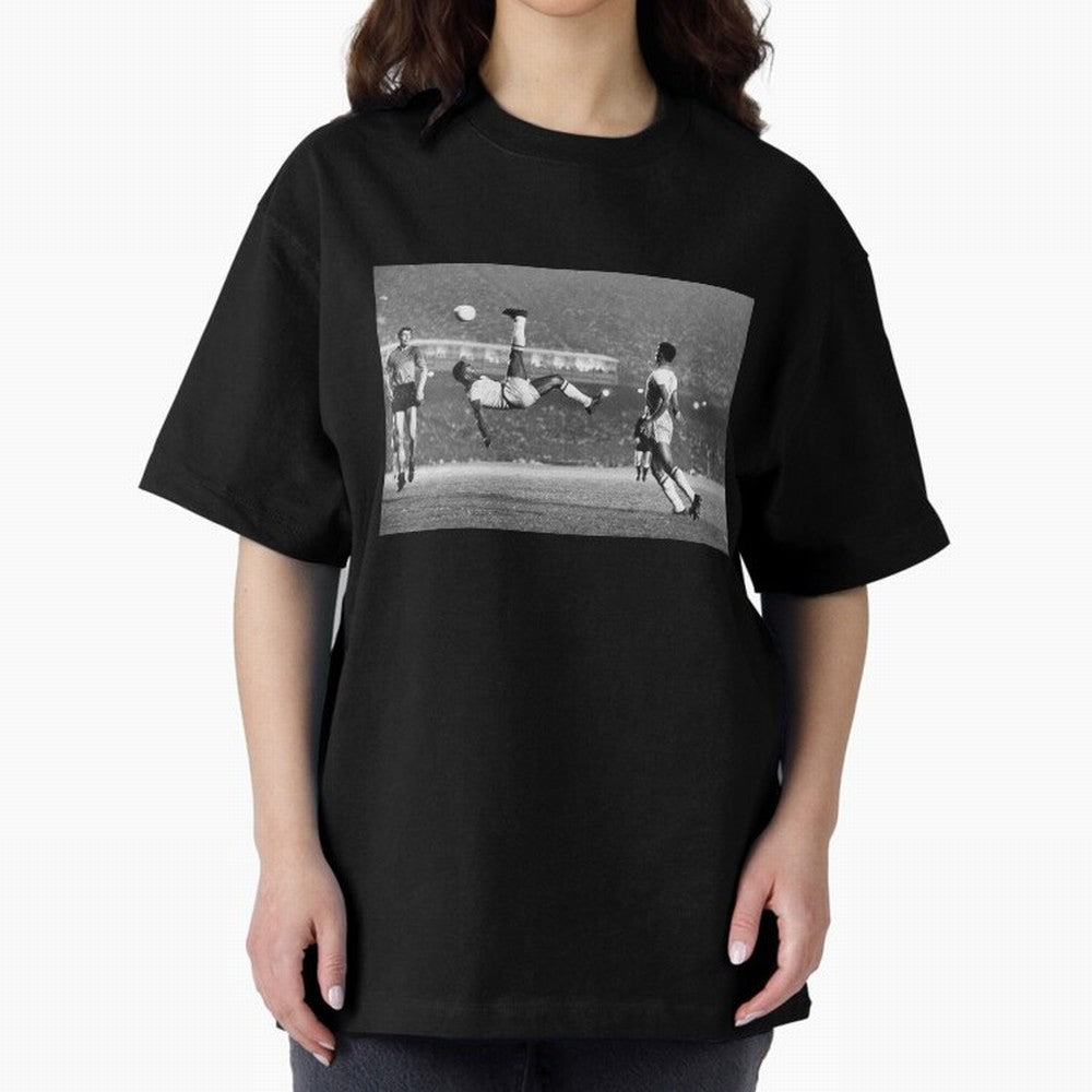 PELE LEGENDARY BICYCLE KICK BLACK AND WHITE5 Oversized T-Shirt Celebrate Golden Goal Energy in FIFA World Cup 2026 USA Canada Mexico for Fans of Messi, CR7 and Mbappe and Spain, Bringing Supporter Pride, Iconic Celebrations, Legendary Names and