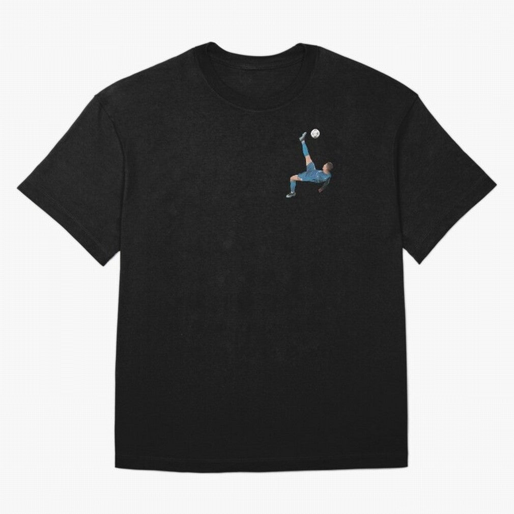Ronaldo Bicycle Kick - Real Madrid vs Juventus Oversized T-Shirt Feel the Heartbeat of FIFA World Cup 2026 Group Stage Spirit, Capturing France and Portugal, Cristiano Ronaldo, Worldwide Fan Energy, Dramatic Goals, Stadium Lights and Championship