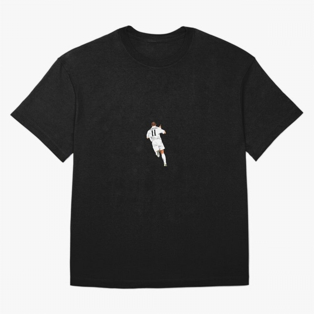 Ronaldo Nazario Minimalist Oversized T-Shirt Relive FIFA World Cup 2026 Spirit, Capturing England and Germany, Mbappe and Neymar, Global Supporter Spirit, Legendary Goals, National Colors and Tournament Celebration; Built for Supporters Chasing