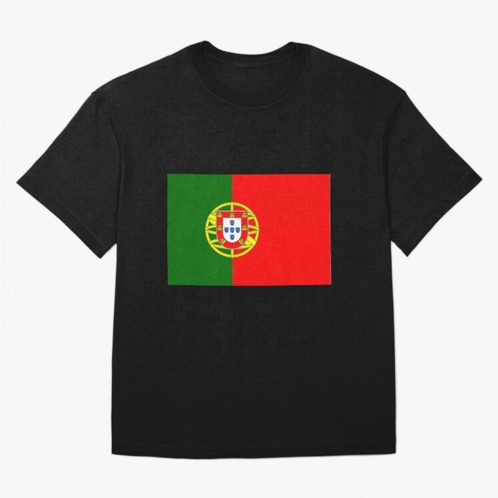 Viva Portugal Oversized T-Shirt Celebrate the Stars of the FIFA World Cup 2026 Journey through CR7 and Messi Highlights, Netherlands Pride, Championship Spirit, Famous Goals, Roaring Crowds and International Football Unity; Great for Supporters Who