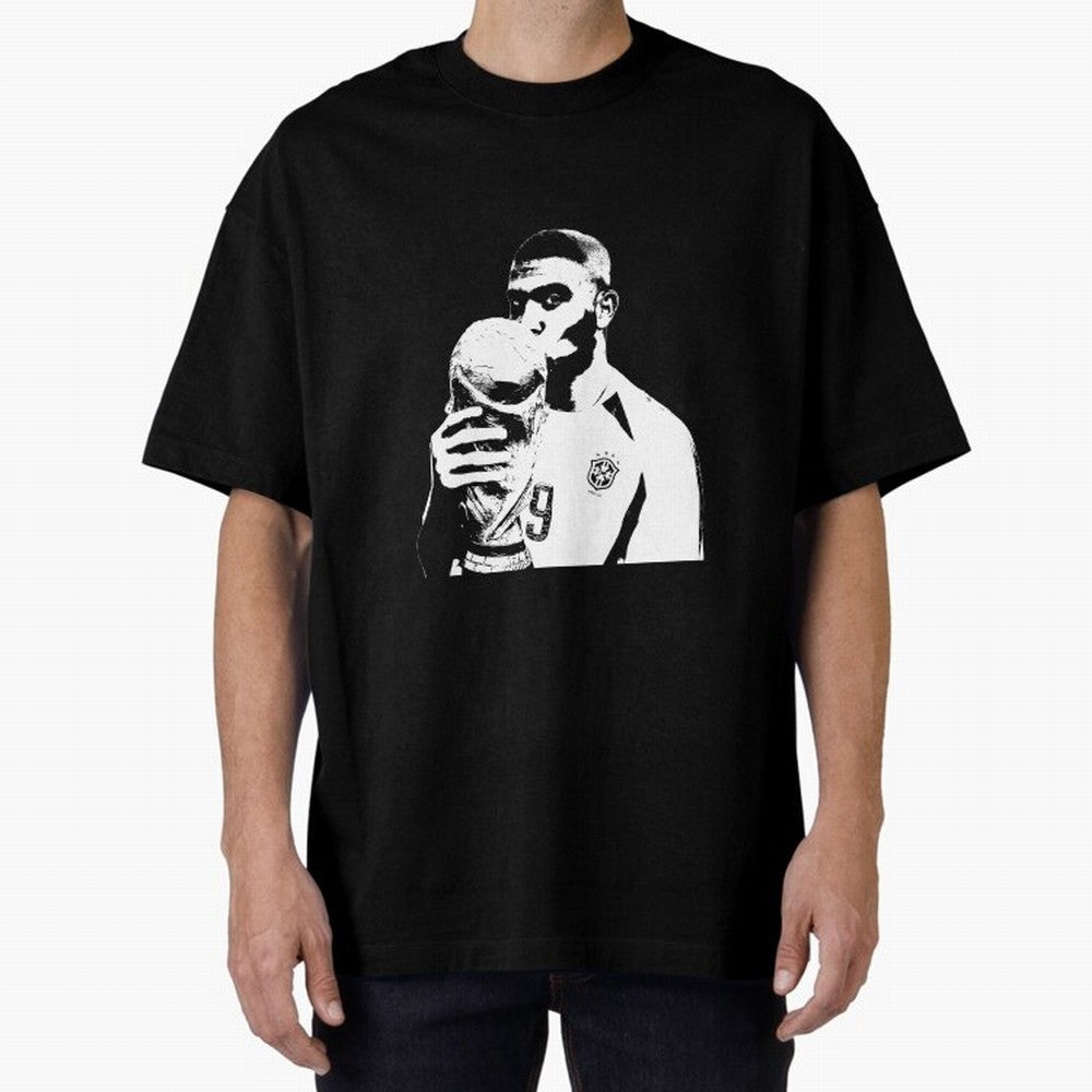 Design Ronaldo Fen?meno Oversized T-Shirt Show Championship Spirit for Global Football Passion for FIFA World Cup 2026, Highlighting CR7, Germany, Football History, Final Match Energy, Crowd Noise and Once in a Lifetime Moments; Created for Match