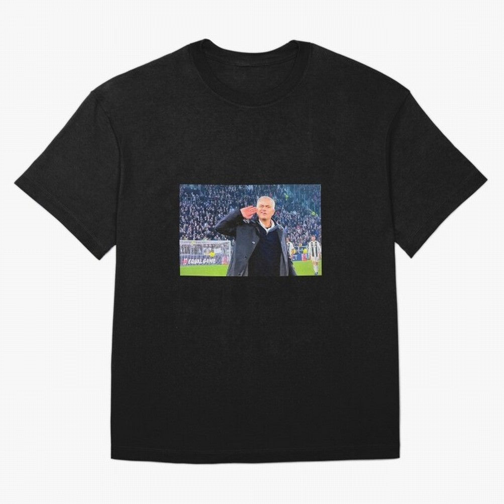 Mourinho VS Juventus Oversized T-Shirt Feel the Roar of FIFA World Cup 2026 Group Stage for Fans of Cristiano Ronaldo and Brazil, Bringing Game Day Rituals, Football Legends, Country Pride and the Road to the Final; Created for Match Day Parties,