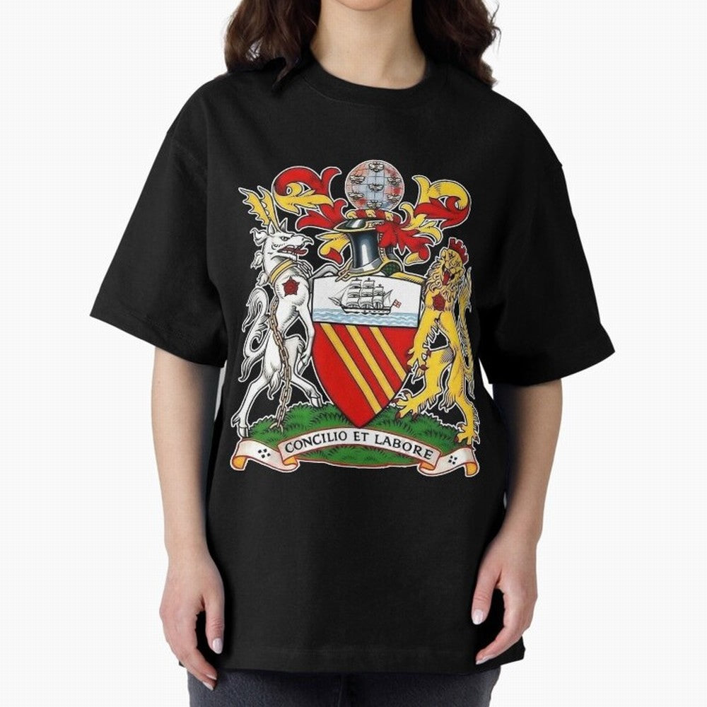 1902 -1960 The First UNITED Crest Large Oversized T-Shirt Bring a Champion Mindset to FIFA World Cup 2026 Built around Messi and Cristiano Ronaldo, Spain and Netherlands Energy, Fan Favorite Moments, National Team Passion, Big Match Drama and