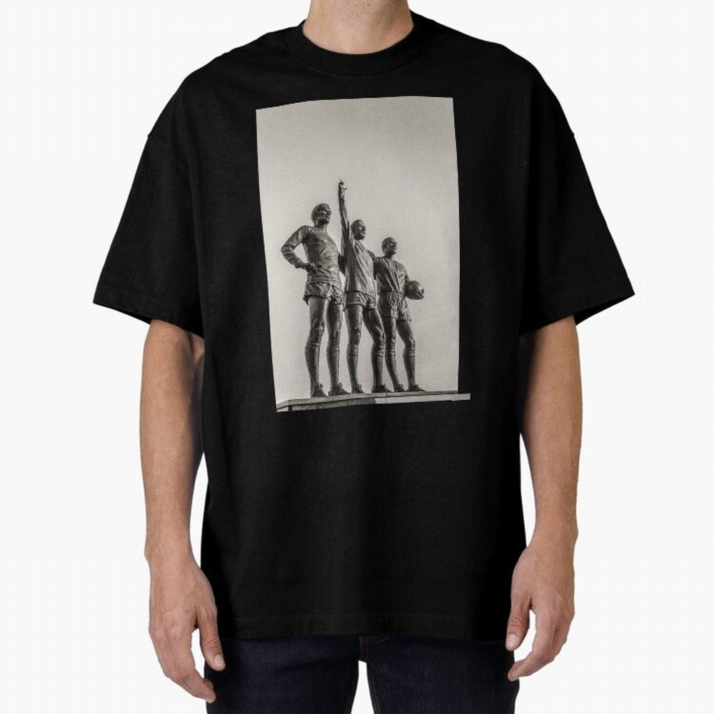 Manchester United Legends Oversized T-Shirt Fuel the Hype around Global Football Passion for FIFA World Cup 2026 Group Stage, Featuring Messi, Neymar and Mbappe, Germany, Worldwide Fan Energy, Dramatic Goals, Stadium Lights and Championship