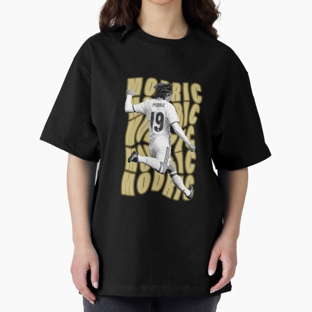 Luka modric Oversized T-Shirt Experience the Global Stage of FIFA World Cup 2026 for Fans of Messi and Cristiano Ronaldo and England, Bringing Game Day Rituals, Football Legends, Country Pride and the Road to the Final; Ideal for Passionate Fans
