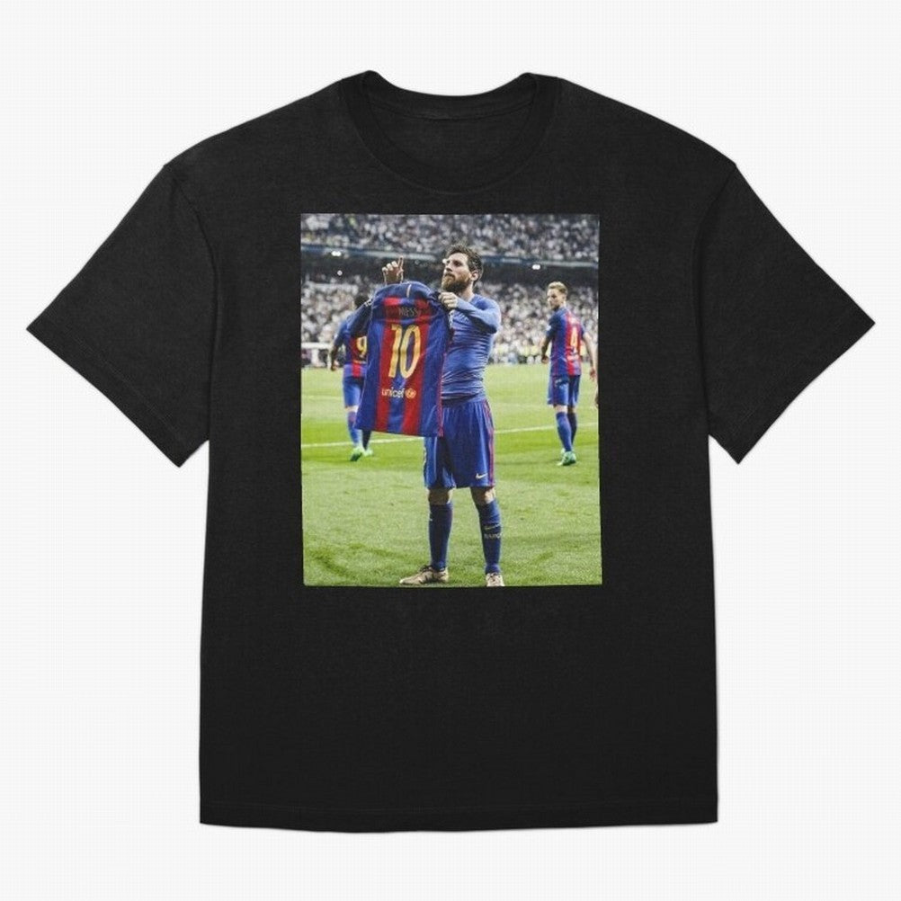 Lional Messi Poster Design Oversized T-Shirt Relive Match Day Hype around FIFA World Cup 2026 USA Canada Mexico, Neymar, England, France and Netherlands, Champion Mindset, Group Stage Buzz, Knockout Tension and Passionate Fan Culture; Ideal for