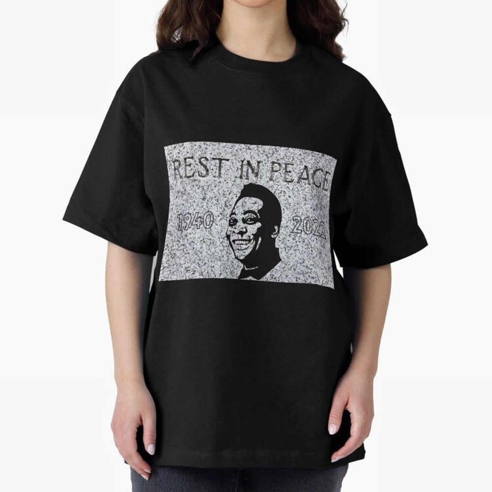 RIP Pel¨¦, 1940-2022 Oversized T-Shirt Show Passion for the Stars of FIFA World Cup 2026 Group Stage Celebrating CR7, Argentina Energy, Worldwide Fan Energy, Dramatic Goals, Stadium Lights and Championship Celebrations; Ideal for Fans Who Follow
